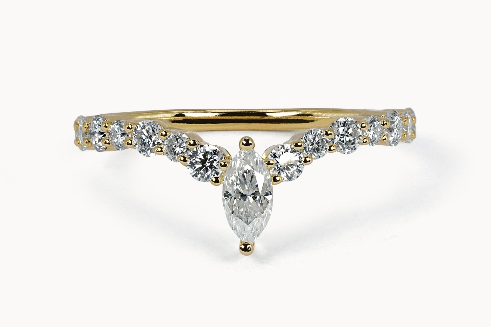 Apex Marquise Ring – Hochwertiger Schmuck: Ring mit Lab Grown Diamant in 14K Gelbgold von VON RUWEN GmbH