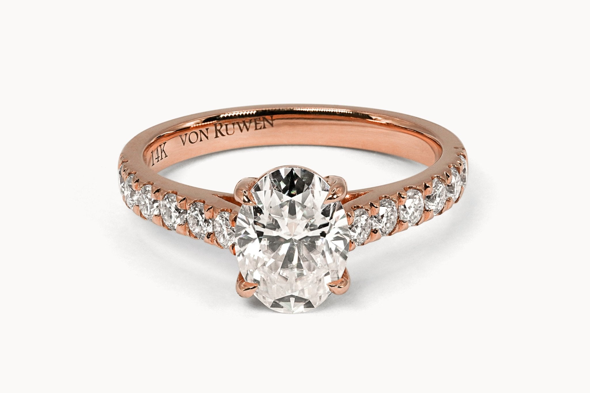 Aurelia's Sparkle Ring – Hochwertiger Schmuck: Ring mit Lab Grown Diamant in 18K Gelbgold von VON RUWEN GmbH