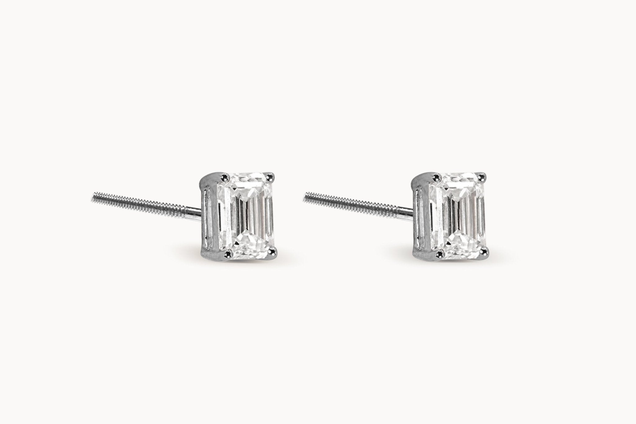 Emerald Ohrstecker – Hochwertiger Schmuck: Ohrstecker mit Lab Grown Diamant in 14K Gelbgold von VON RUWEN GmbH
