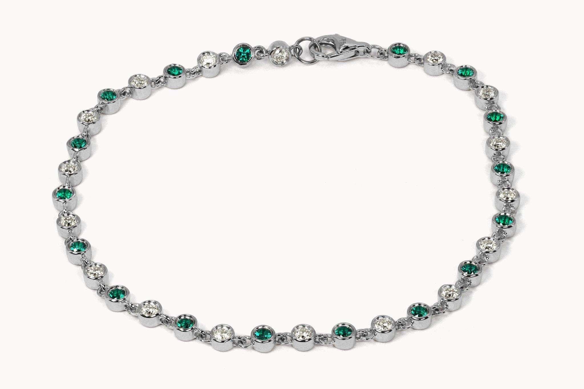 Gemstone Circle Armband – Hochwertiger Schmuck: Armband mit Smaragd & Lab Grown Diamant in 14K Gelbgold von VON RUWEN GmbH