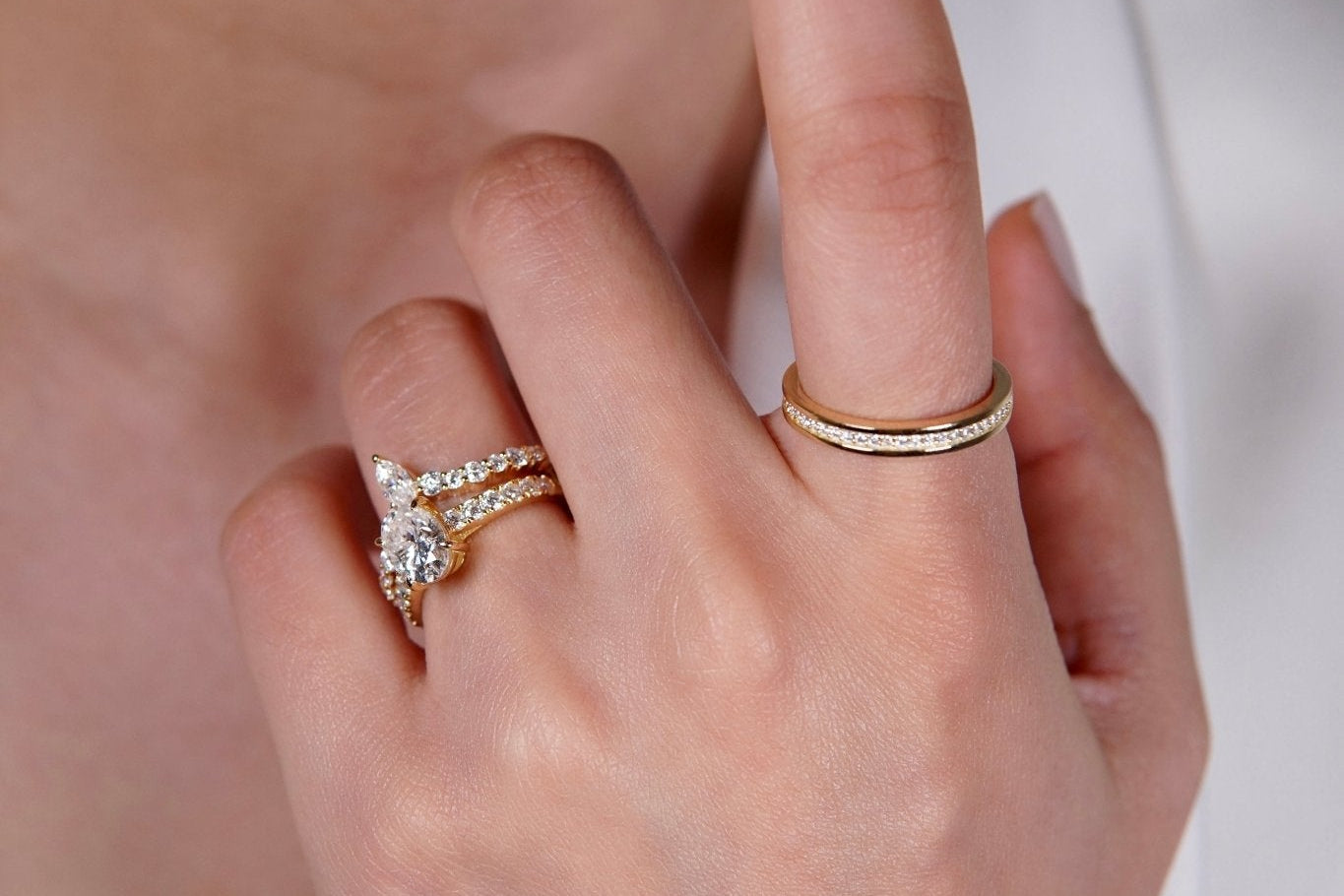 Gleam Horizon Ring – Hochwertiger Schmuck: Ring mit Lab Grown Diamant in 14K Gelbgold von VON RUWEN GmbH