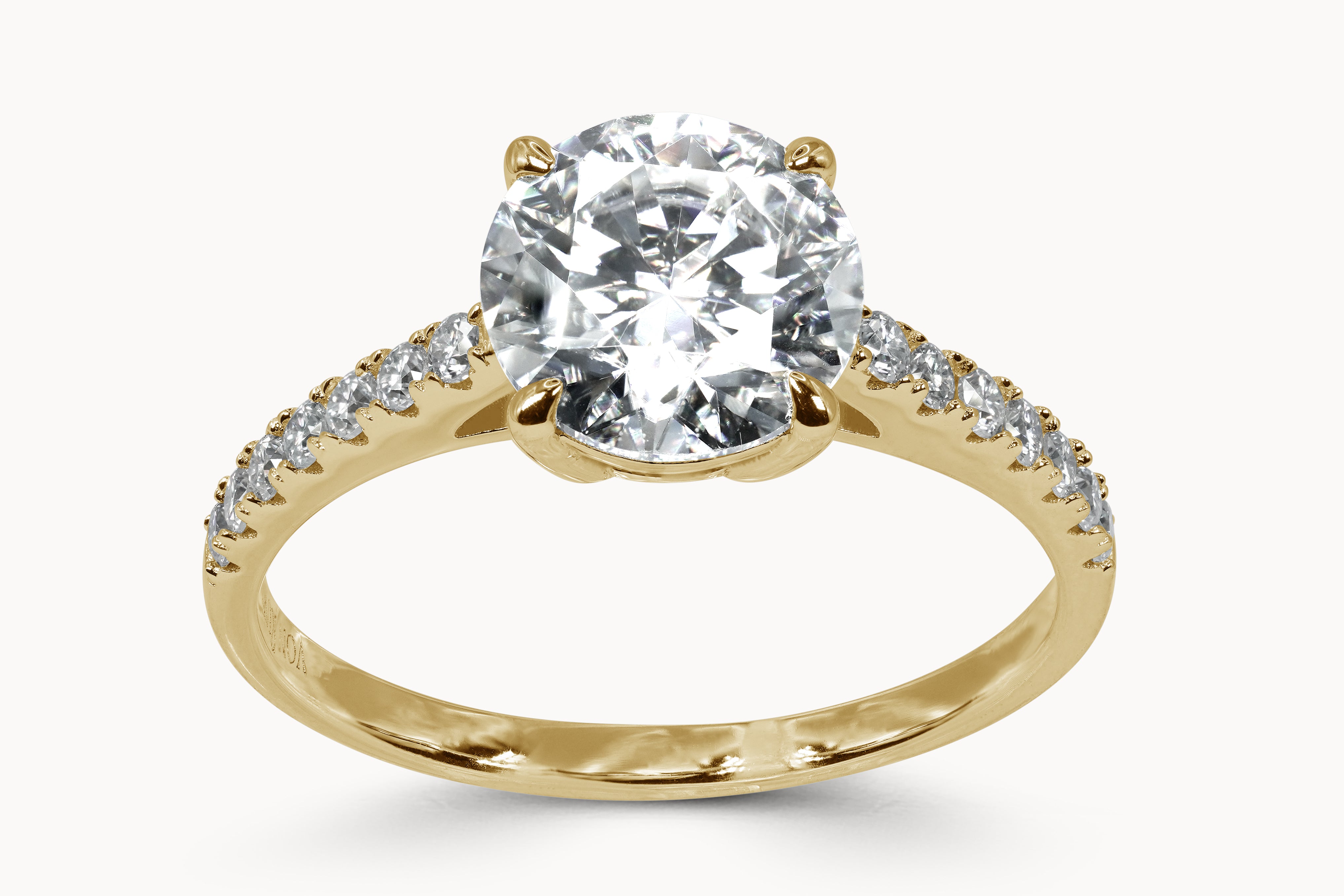 Majestic Solitaire Ring – Hochwertiger Schmuck: Ring mit Lab Grown Diamant in 18K Gelbgold von VON RUWEN GmbH