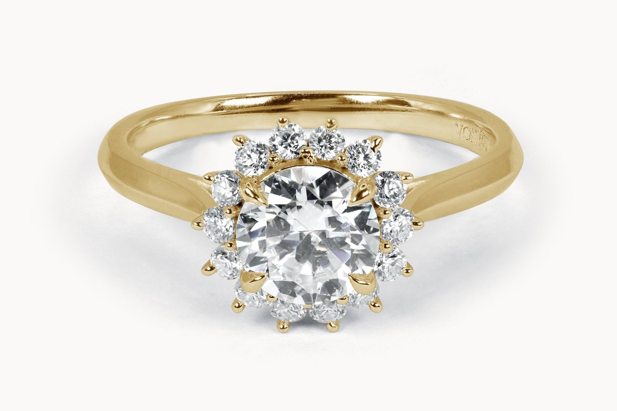 Snowflake Whisper Ring – Hochwertiger Schmuck: Ring mit Lab Grown Diamant in 18K Gelbgold von VON RUWEN GmbH