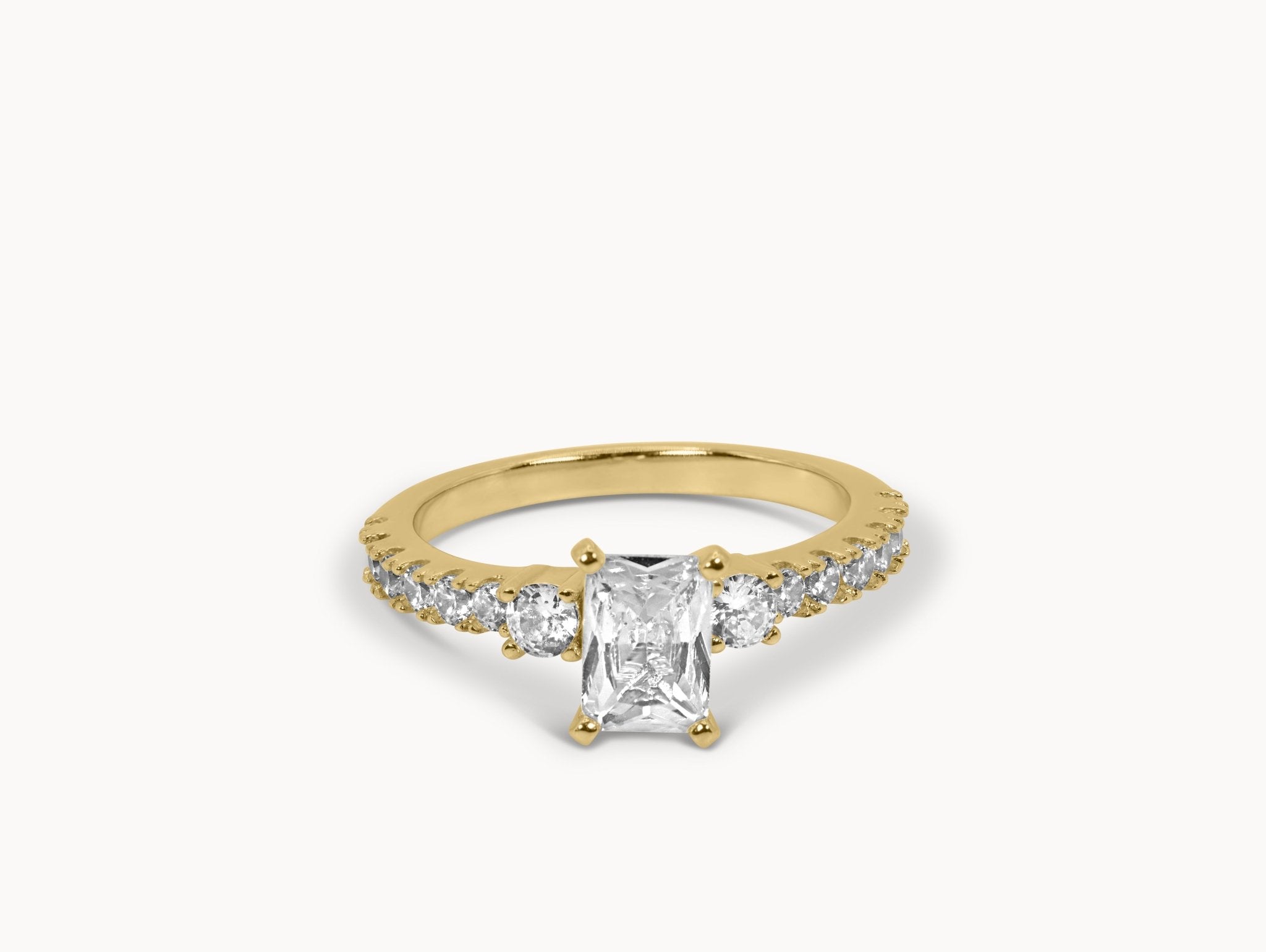 Trinity Grace Ring – Hochwertiger Schmuck: Ring mit Lab Grown Diamant in 18K Gelbgold von VON RUWEN GmbH
