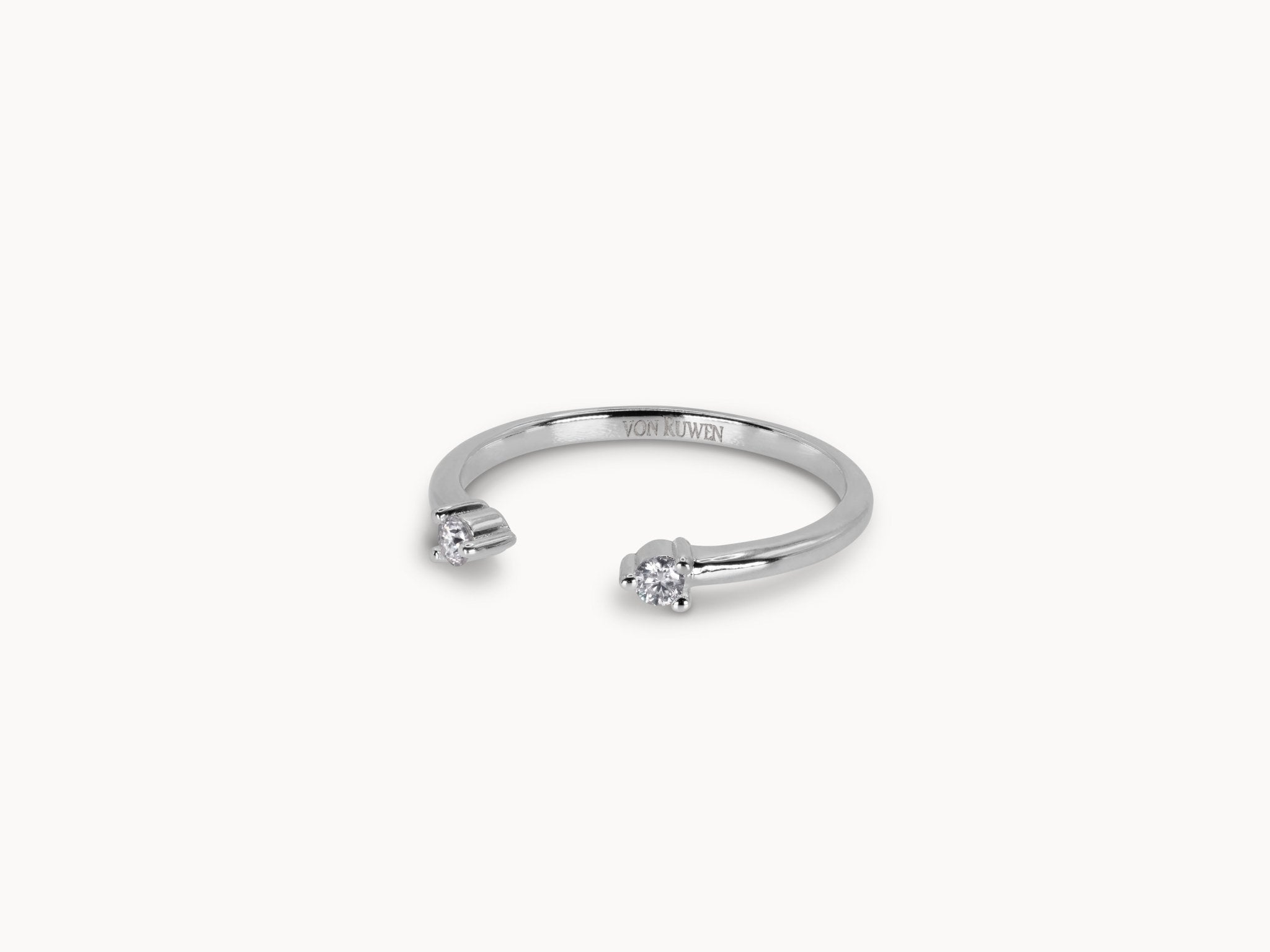 Twin Starlight Ring – Hochwertiger Schmuck: Ring mit Lab Grown Diamant in 14K Gelbgold von VON RUWEN GmbH