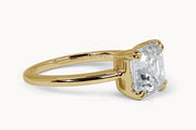 Asscher Solitaire Ring – Hochwertiger Schmuck: Ring mit Lab Grown Diamant in 18K Gelbgold von VON RUWEN GmbH